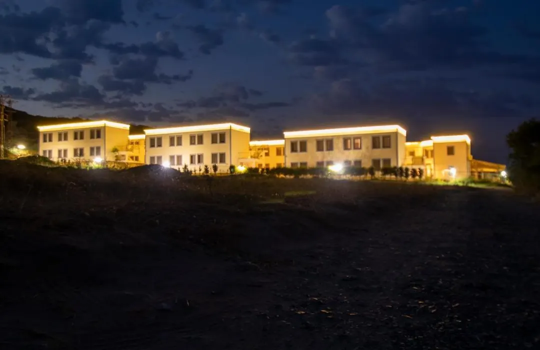 Sukha Inn Hotel & Beach-1