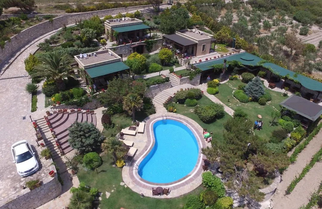 Ada Bacchus Hotel-1