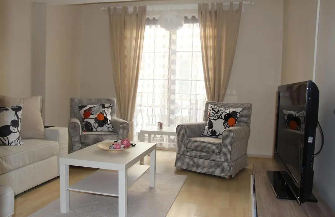 Kinzi House-1