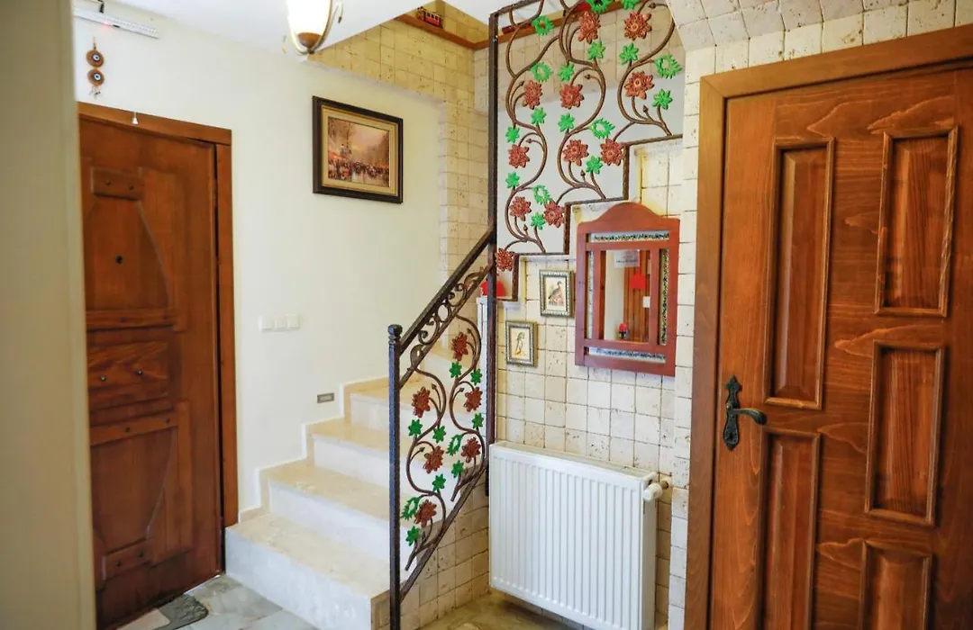 Villa Lotus Butik Otel-1