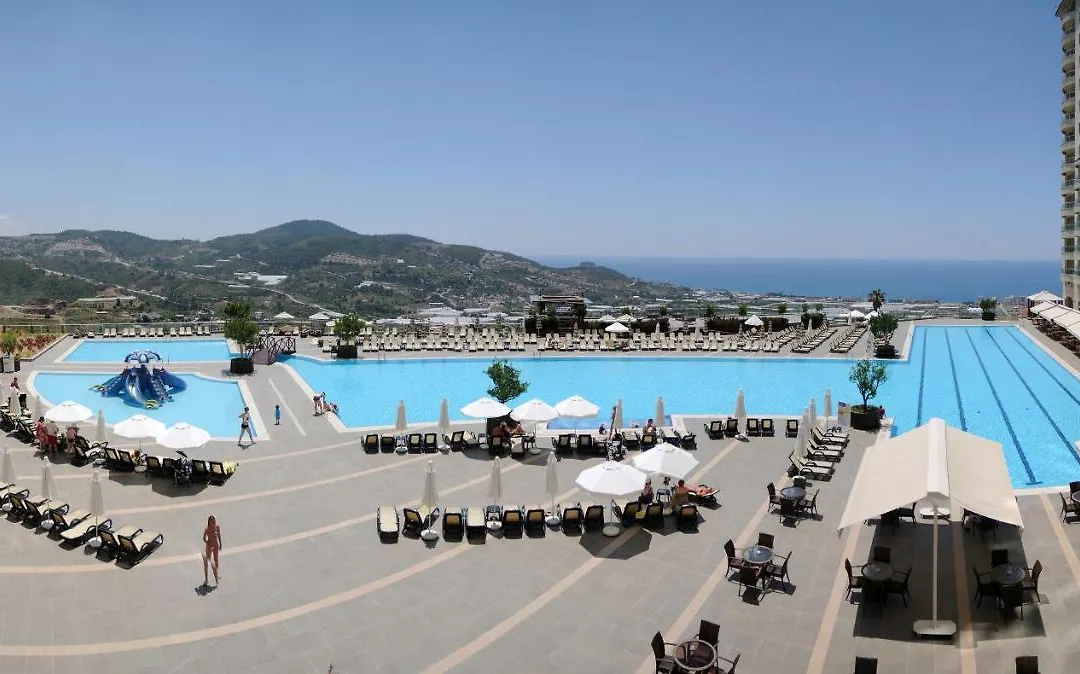 Appartement Goldcity 2 Chambres, Vue Sur Mer, Aquapark Non Inclus-1