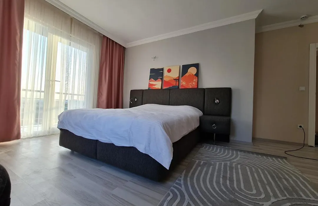 Smart Airport Hostel-1