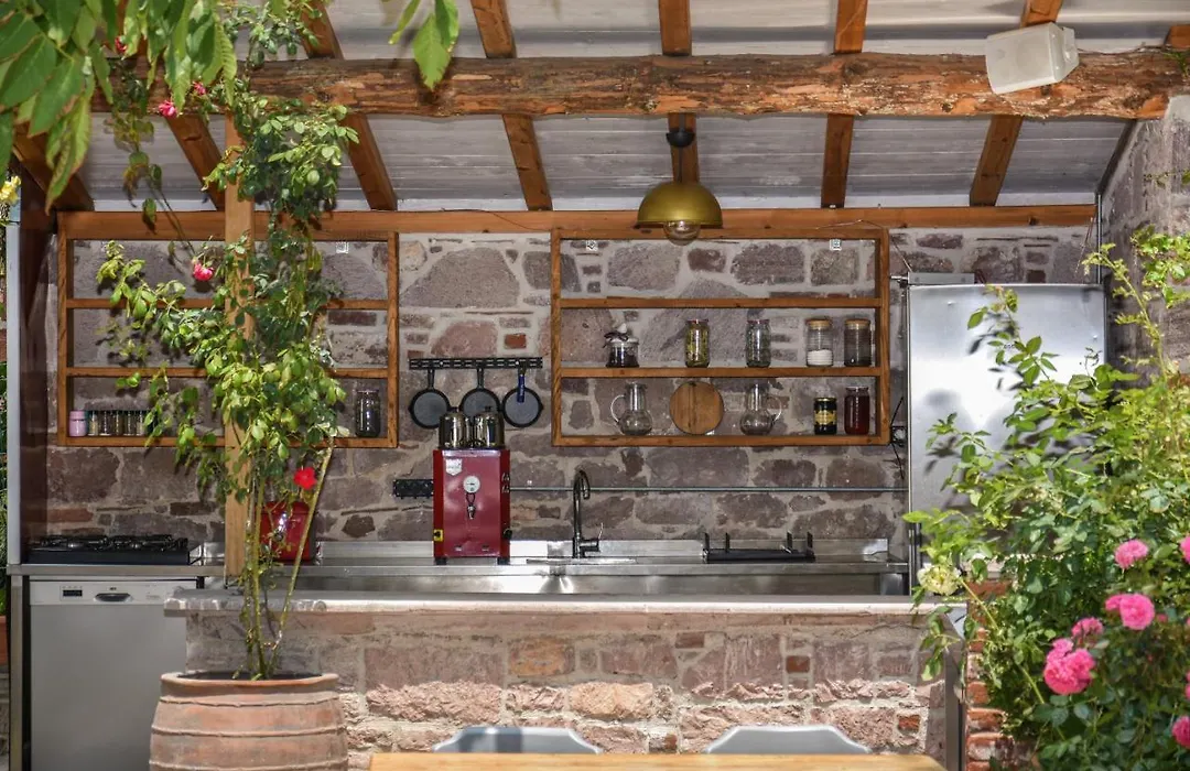 Lunaria Guest House-1
