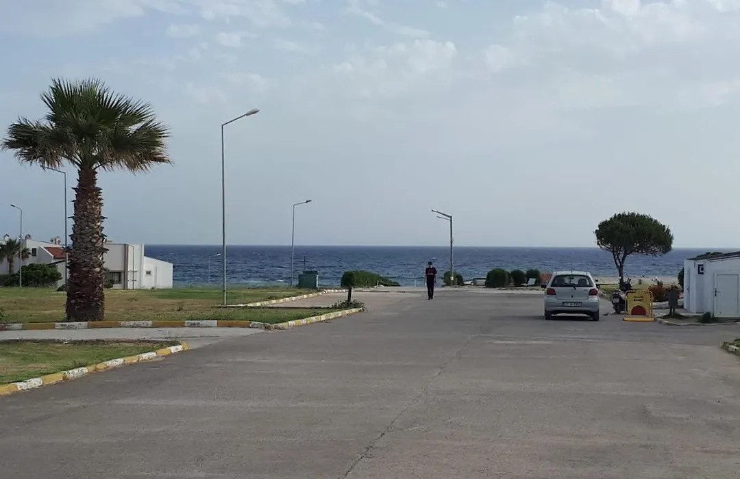 Cesme Saglikcilar Sitesi Uslu'S House-1