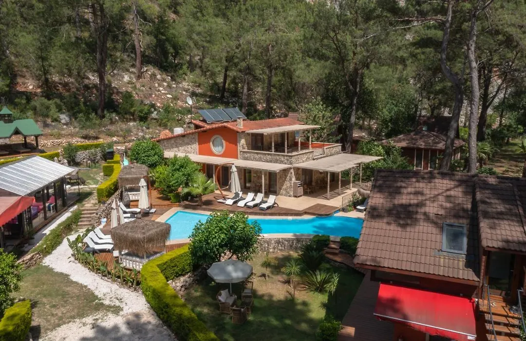 Zuemruet Cirali Boutique Hotel-1