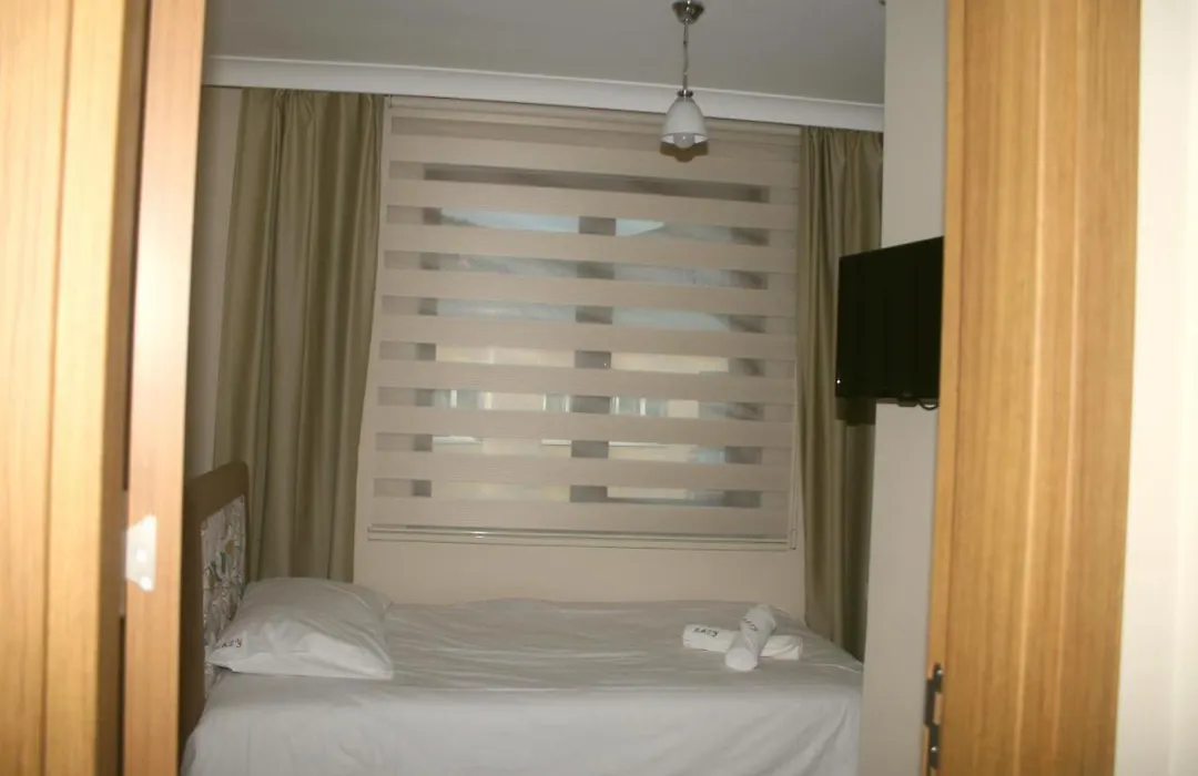 Mazy Apart Hotel-1