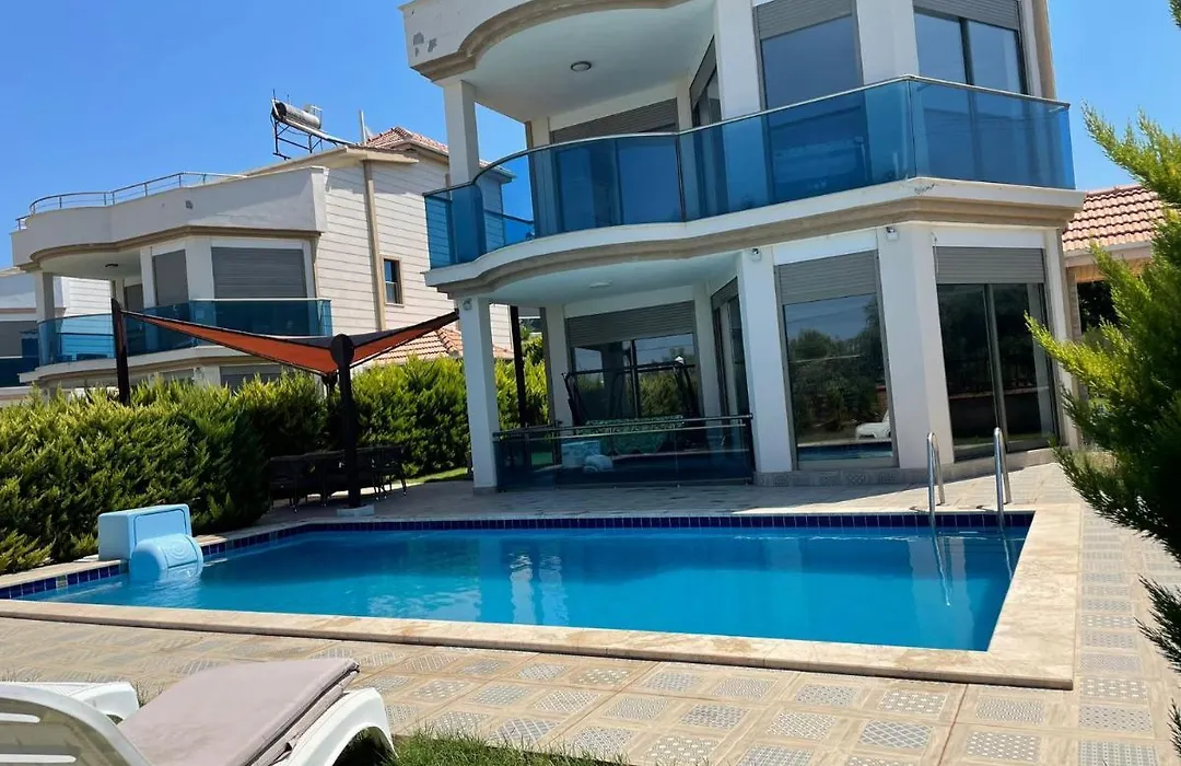 Teker'S Home-1