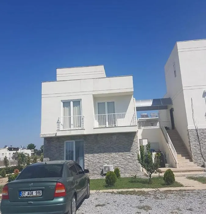 Holiday House Ada-1