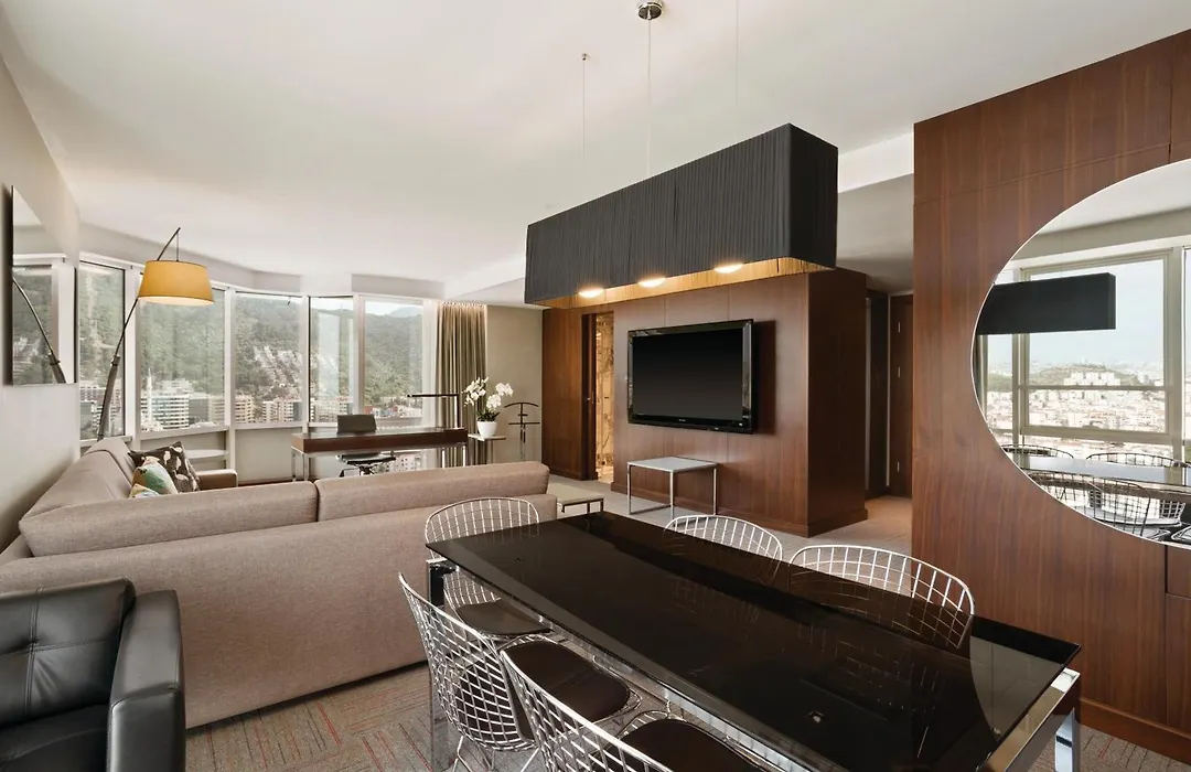 Ramada Encore By Wyndham Izmir-1