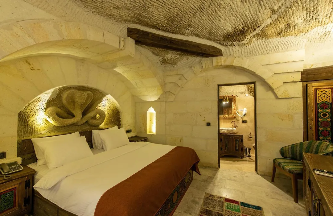 Foremanson Cave Hotel-1