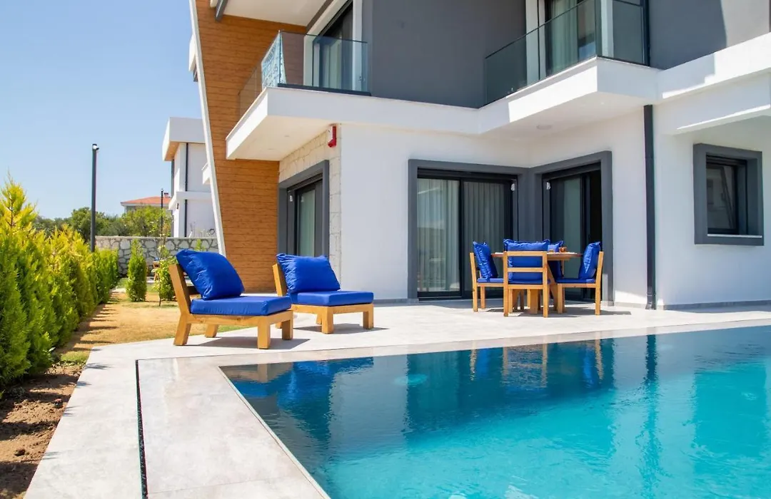 Amazing Villa With Private Pool In Alacati Cesme-1