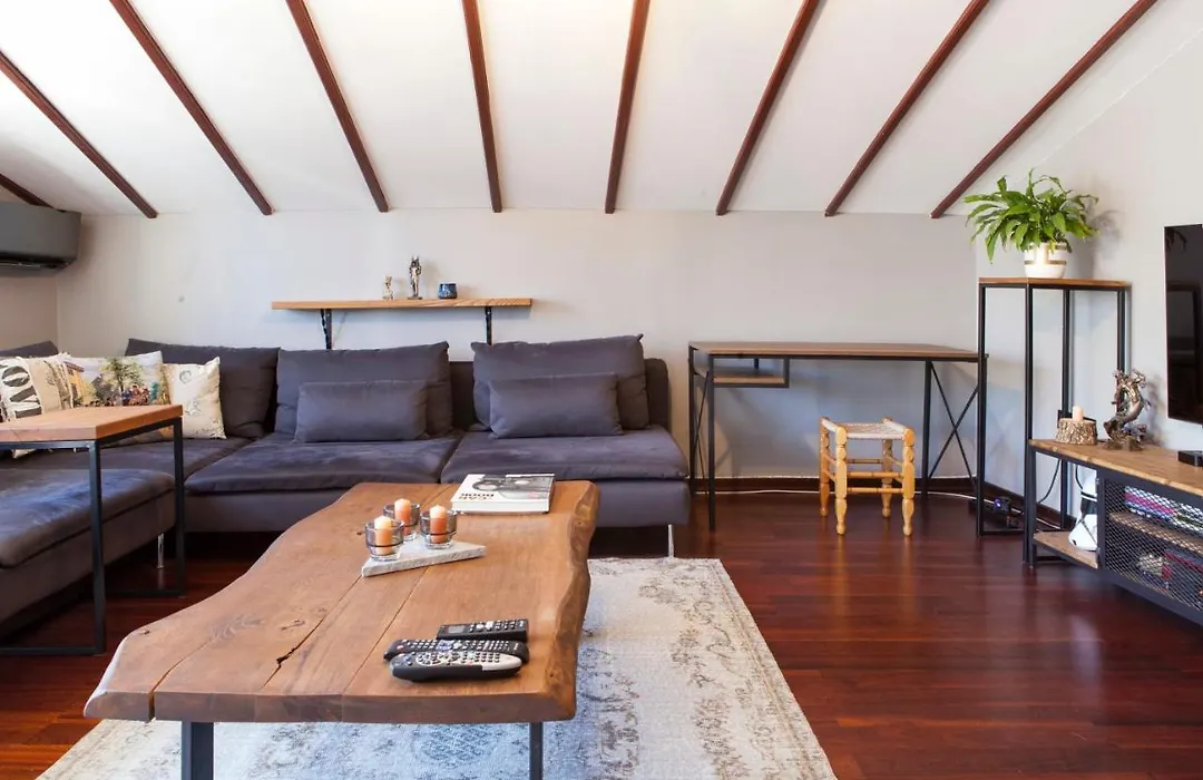 Charming Flat With A Lovely Terrace In Yenikoy-1