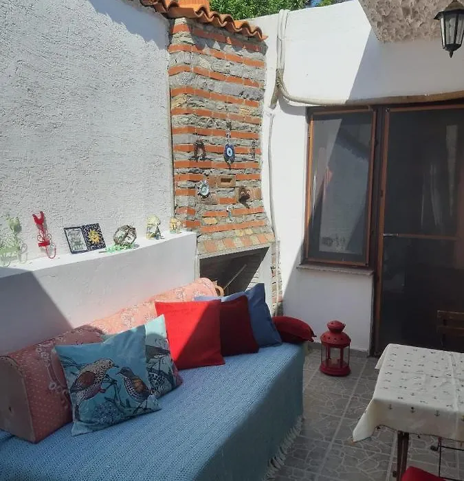 Sakli Konak Bozcaada-1
