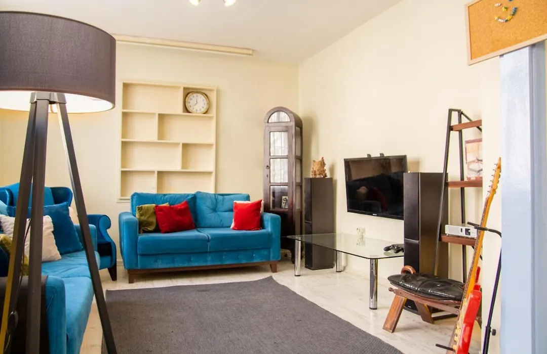 Vibrant And Central Flat In Karsiyaka Near Sea-1