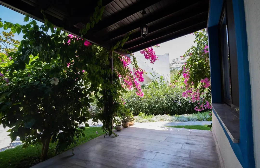 Astonishing Villa With Pool Near Tilkicik Bay-1