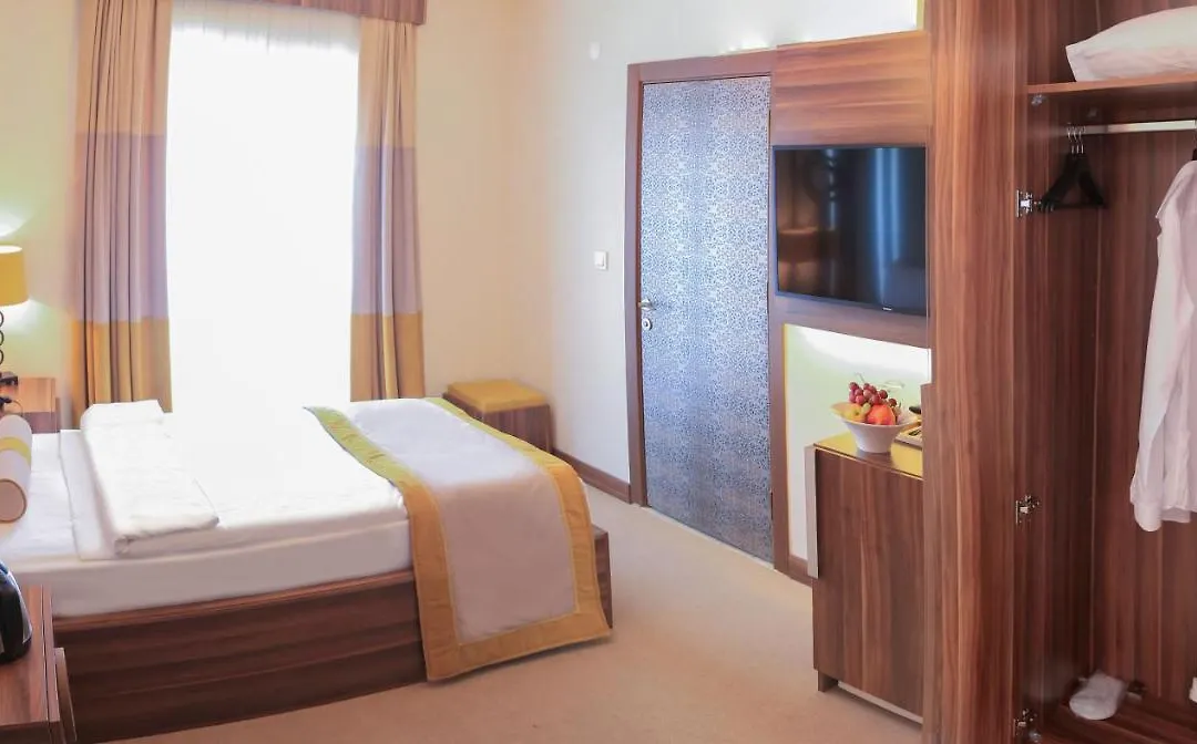 Burçman Hotel Vişne-1