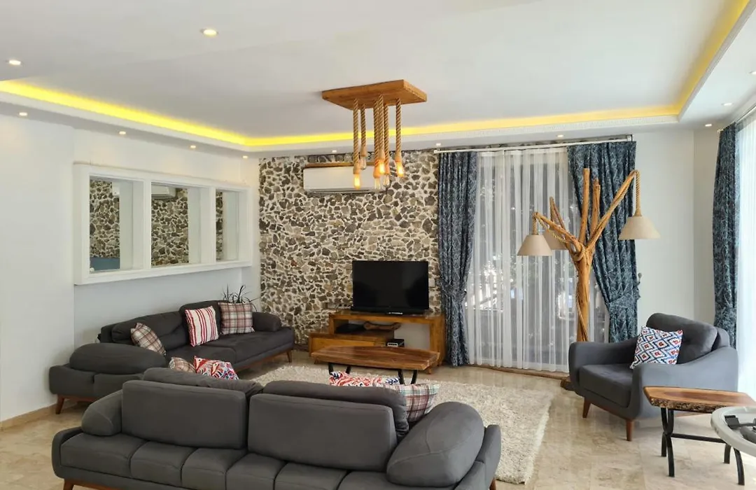 Villa With Jacuzzi And Backyard In Kalkan-1