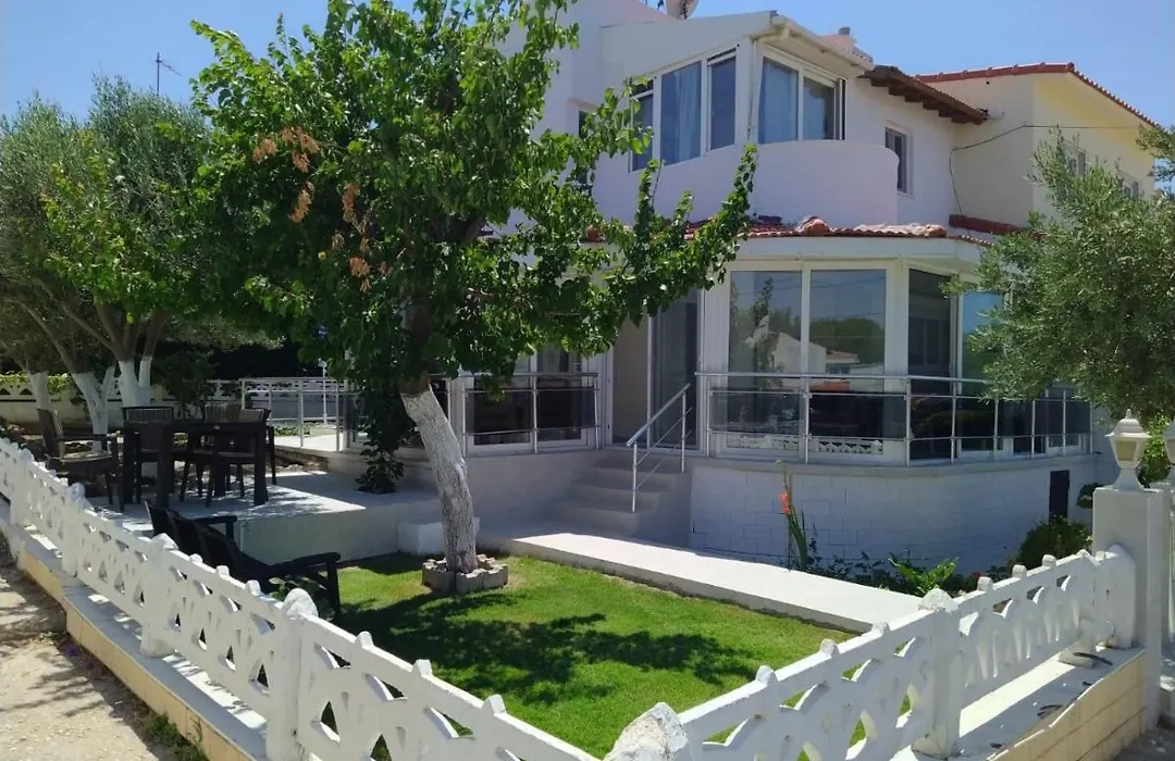 Cesme Burcu Sitesi Yaman-1
