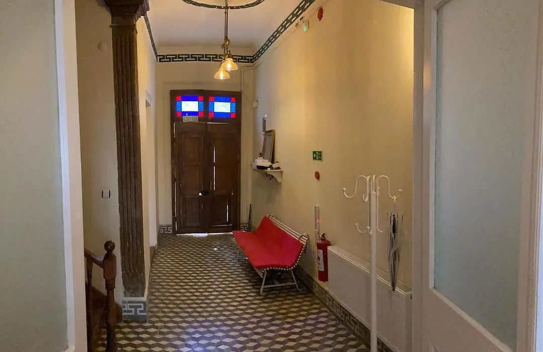 Mari'S Boutique Hostel-1