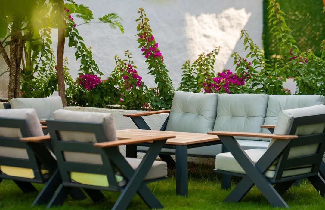 Icon Beach Suites Hotel Sovalye Island-1
