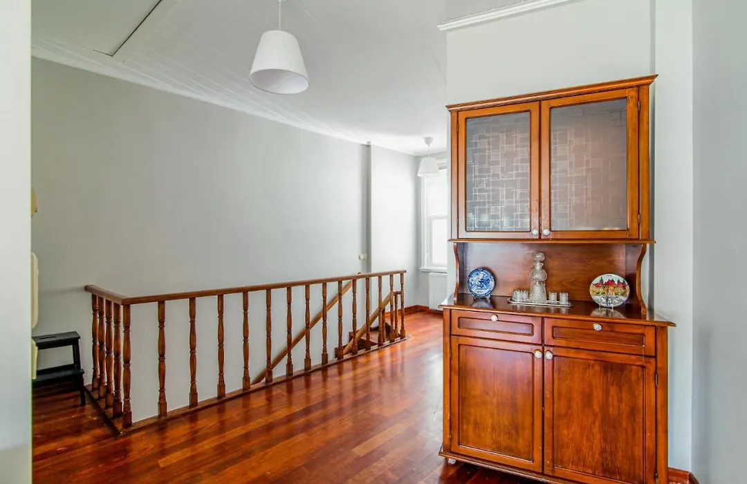 Superb Mansion With Bosphorus View In Sariyer-1