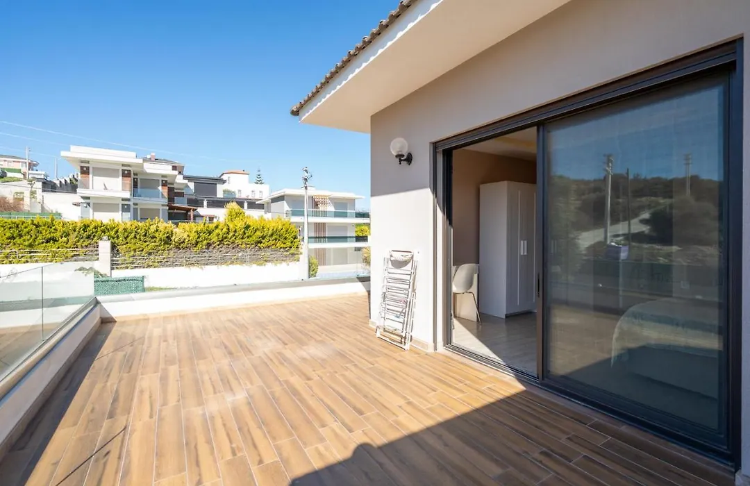 Villa With Large Garden In Izmir, Cesme - Awz 109-1