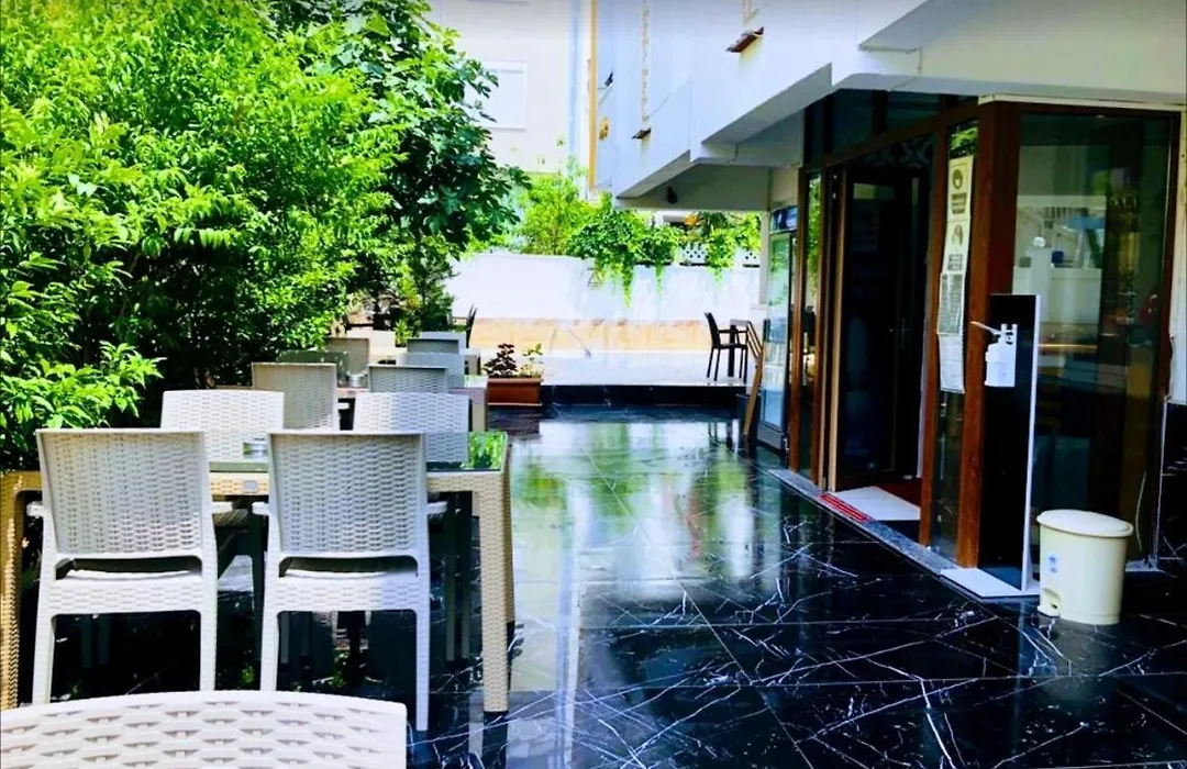 Lavin Garden Hotel-1