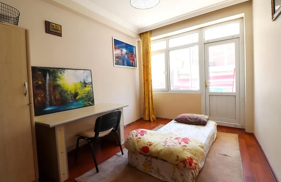 200Mbs Internet..Work Online And Enjoy Izmir .-1