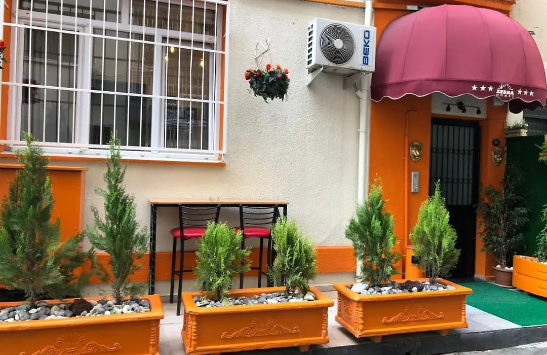 Zebra Hotel Alsancak-1