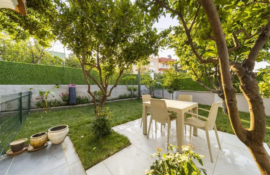 Magnificent Villa With Private Pool And Terrace Close To The Airport In Muratpasa-1