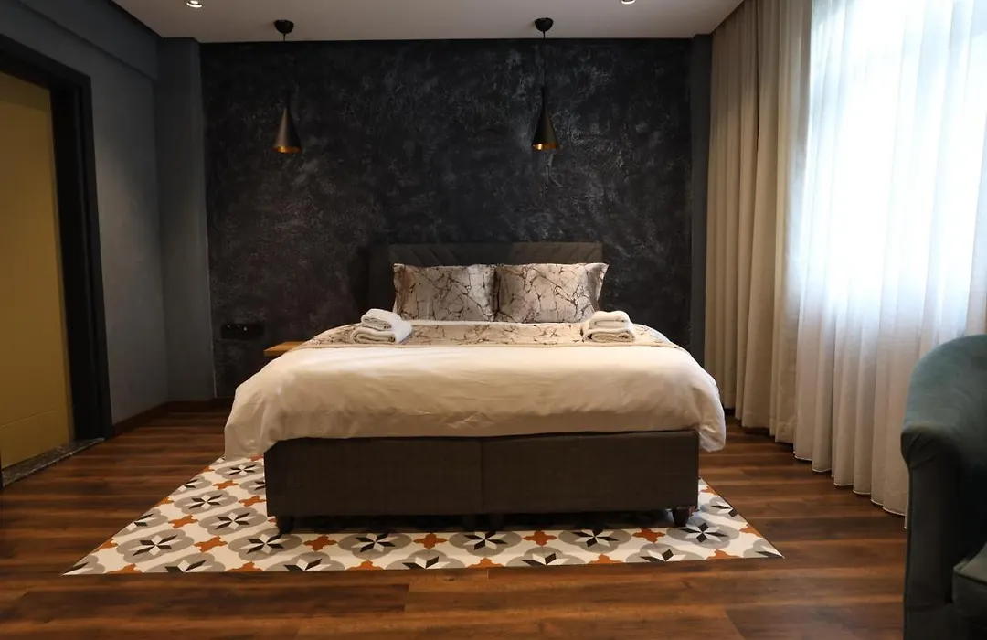 Adess Otel-1