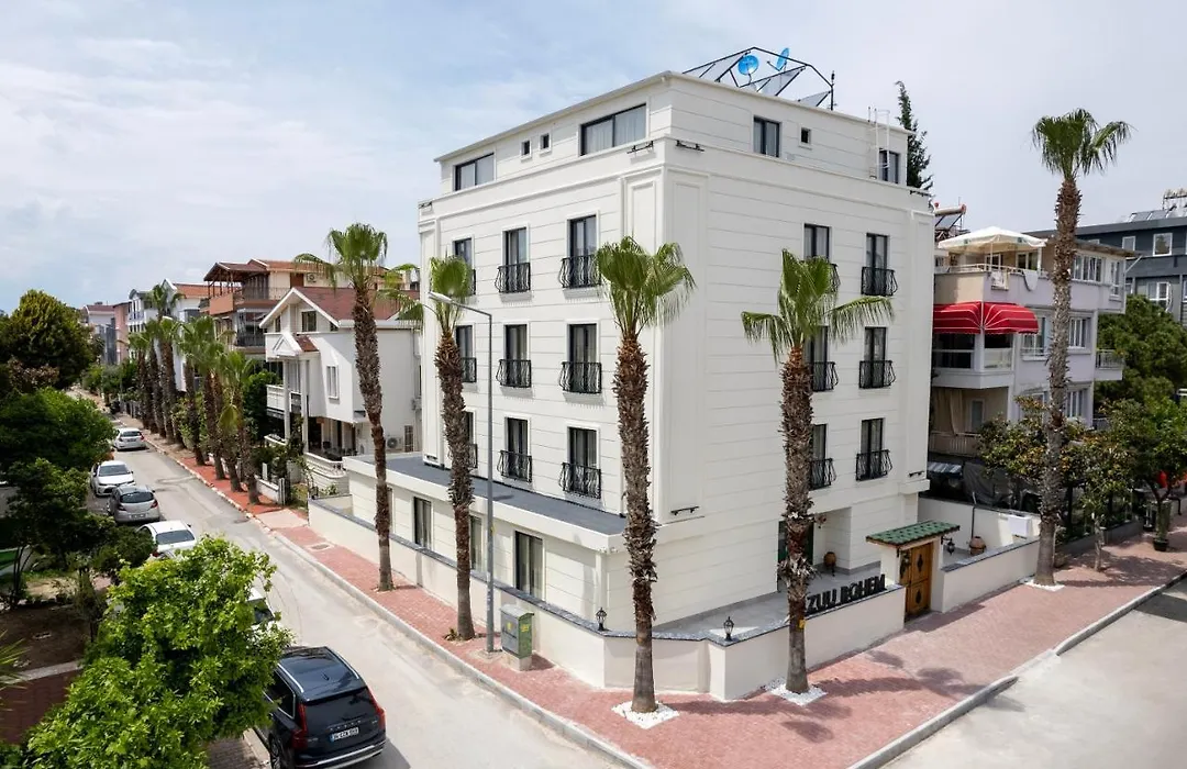 Azuu Bohem Hotel-1
