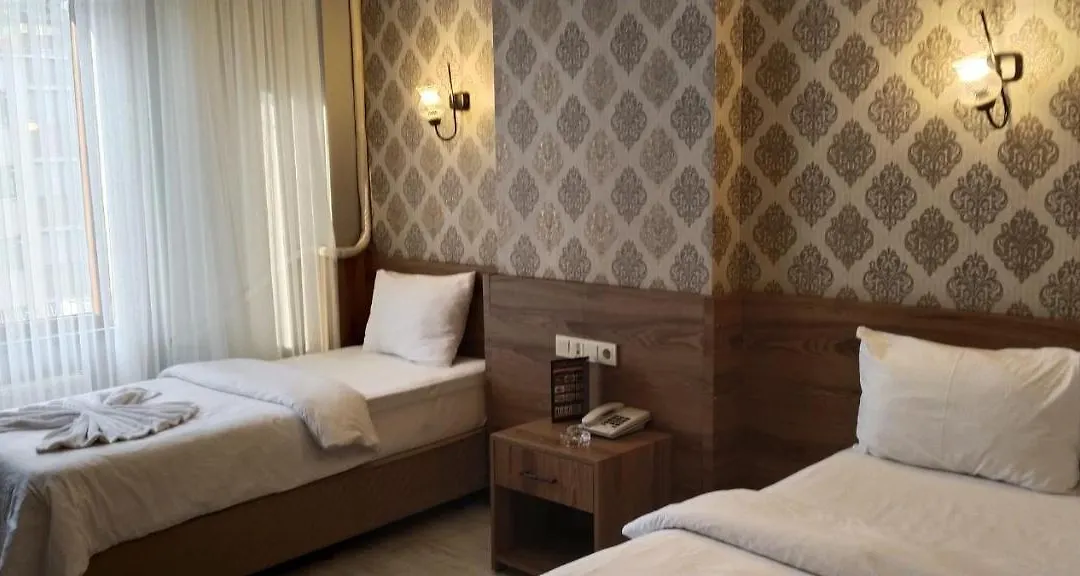 Grand53Hotel-1