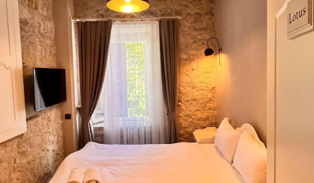 Selavi Hotel-1