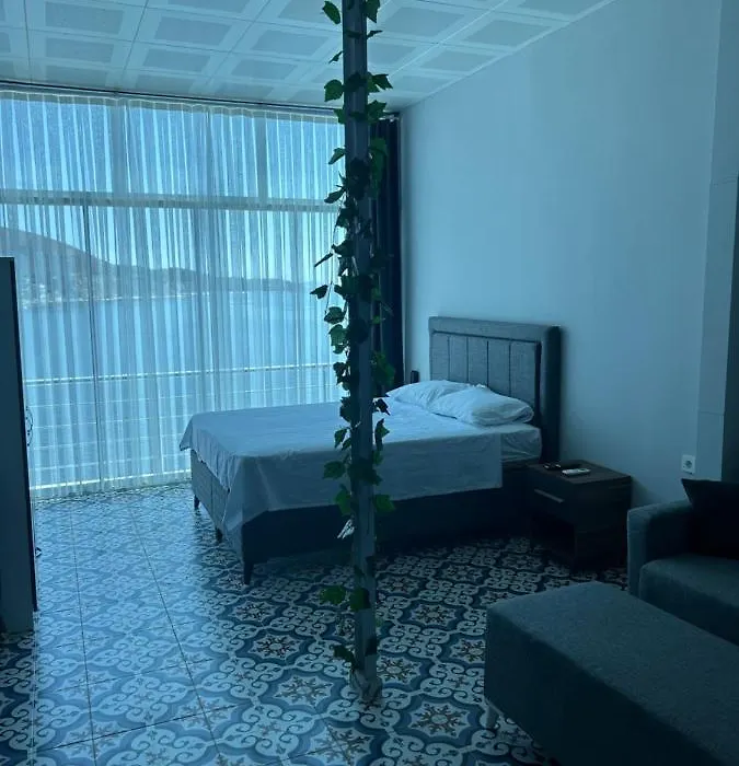 Mavi Yesil Cafe Restaurant Konaklama Plaj Turizm Isletmeleri-1