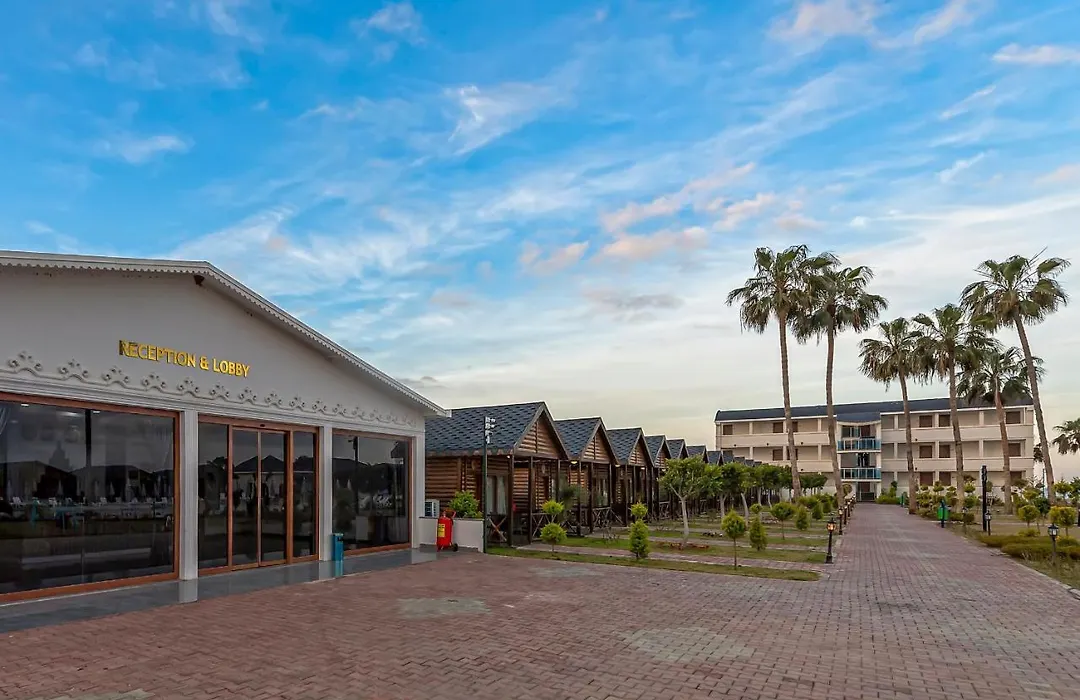 Lord Marina Hotel & Bungalows-1
