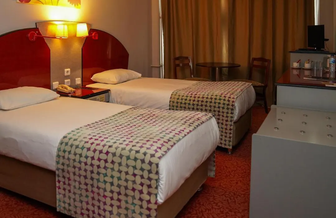 Hotel Eken-1