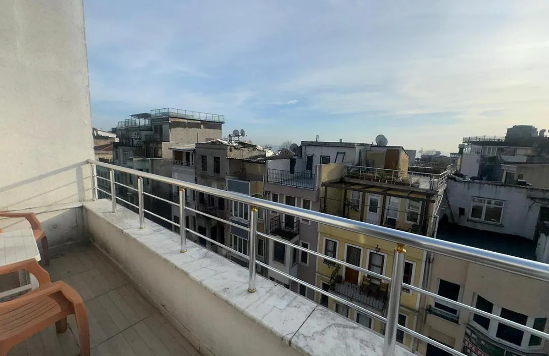 Raimond Hotel-1
