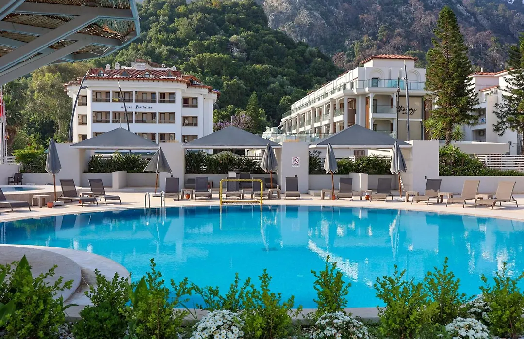 Faros Premium Beach-1
