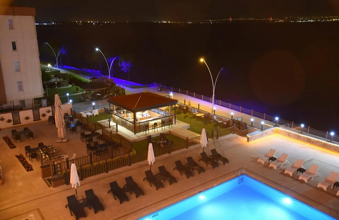 Blue Pier Hotel-1