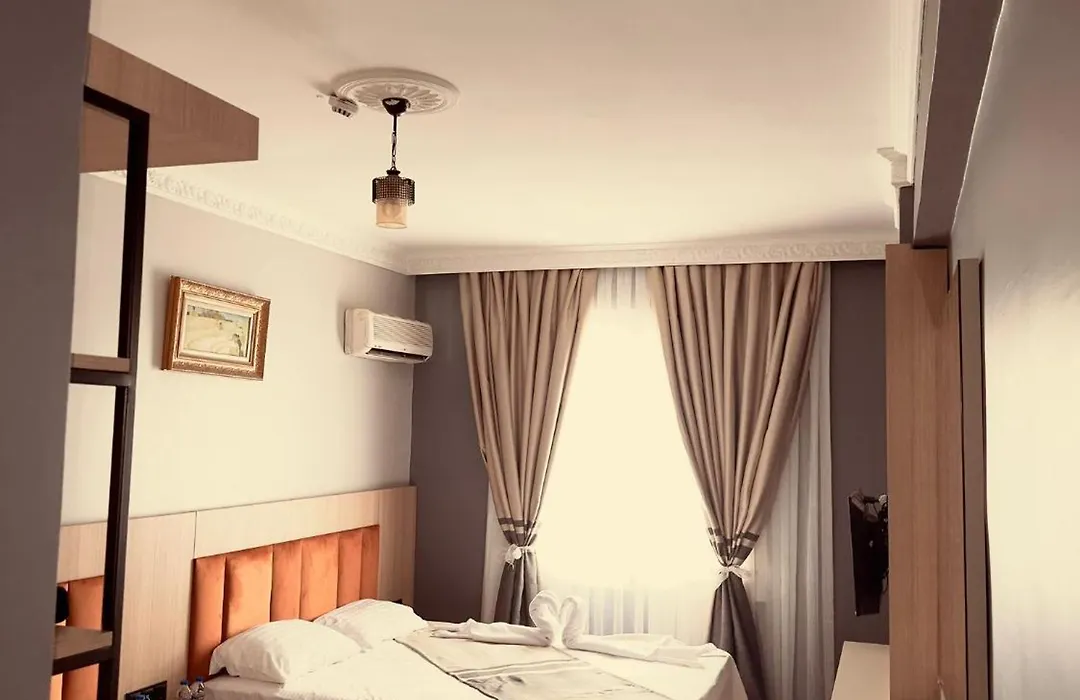 Metros Hotel-1