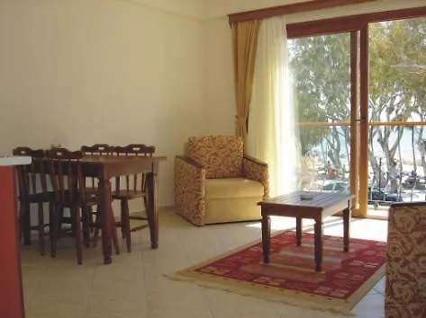 Oasis Apart-1