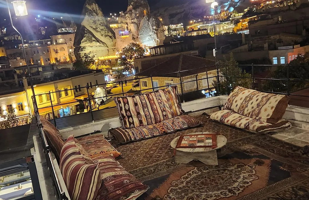 Noah'S Ark Cave Hotel-1