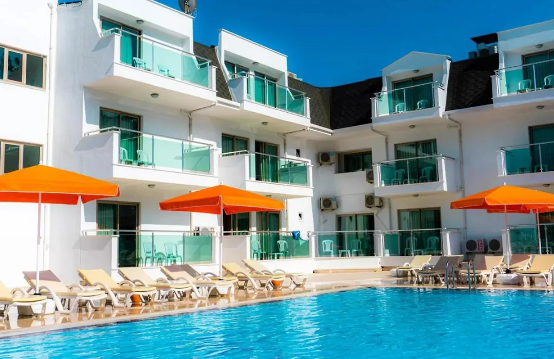Omorfi Garden Resort-1
