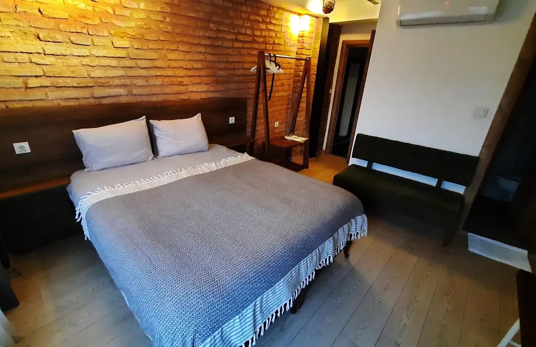 Fanus Suites Karakoey-1