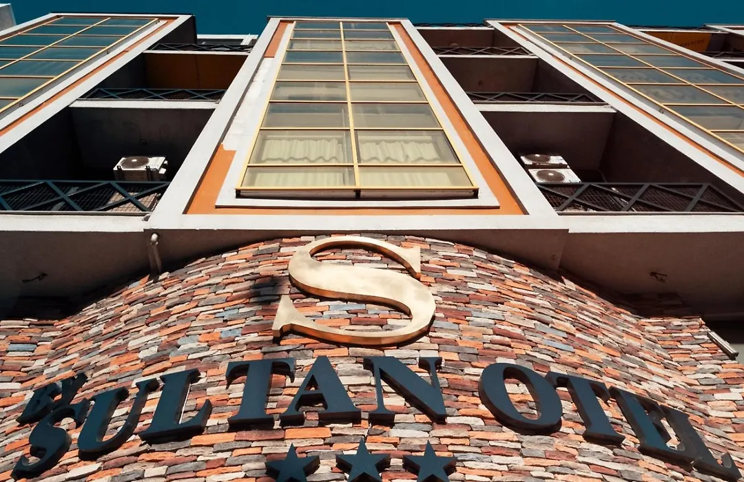 Ay Hanedan Otel-1