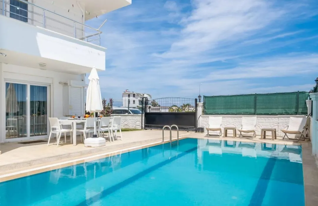Dazzling Villa With Private Pool In Antalya-1