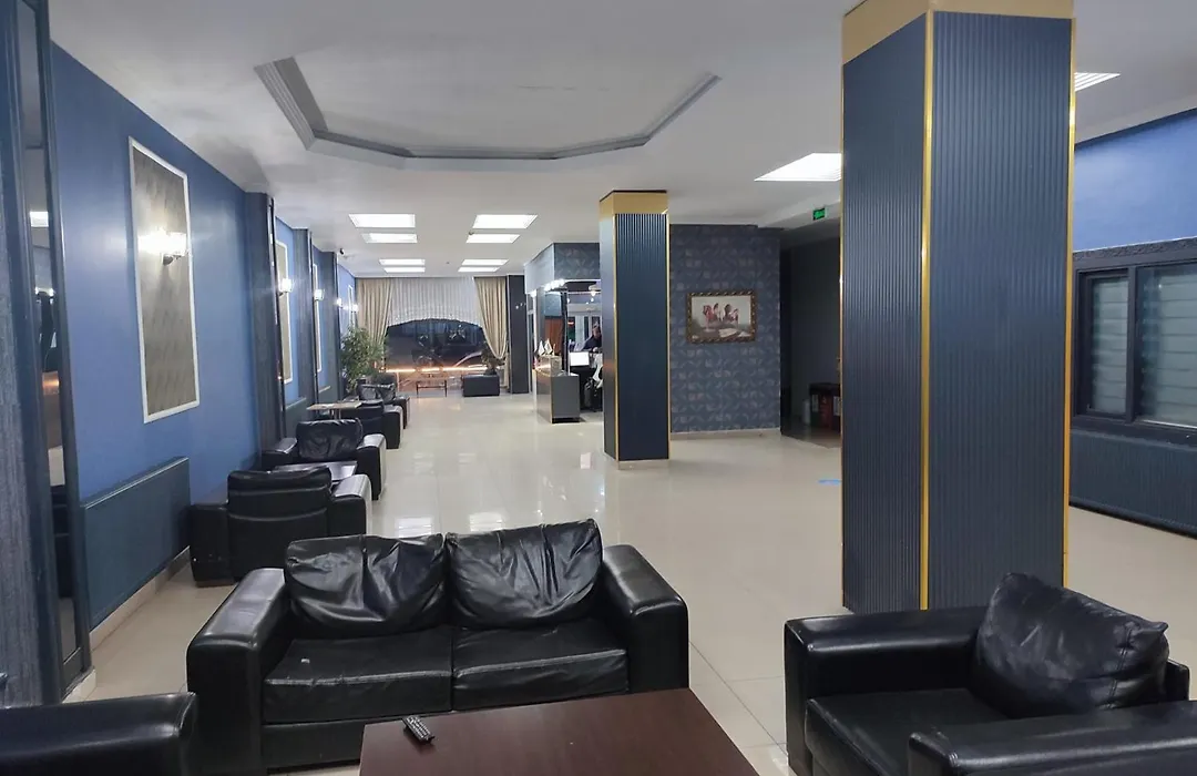 Madi Hotel-1