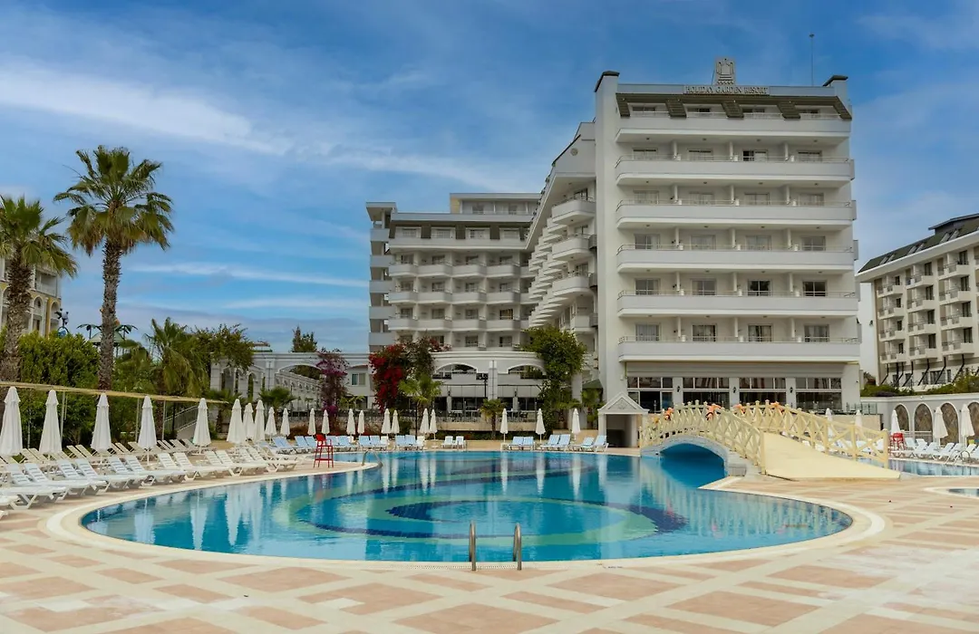 Holiday Garden Resort-1