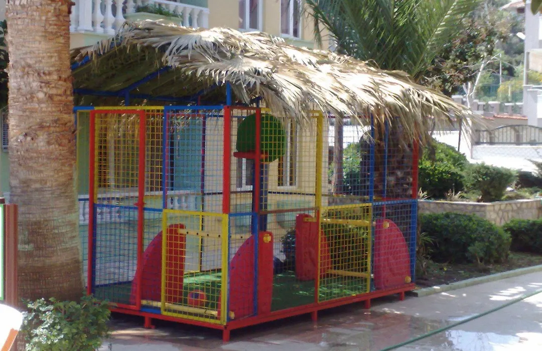 Club Sunset Apartments-1